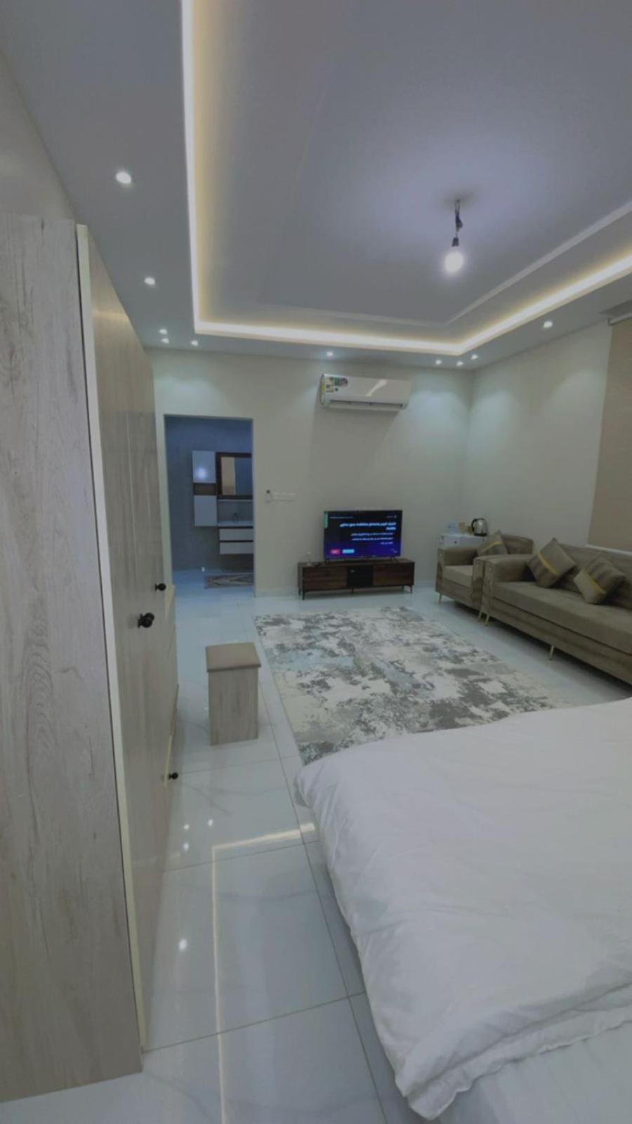 Apartemen استديو قريب من المطار Burayman