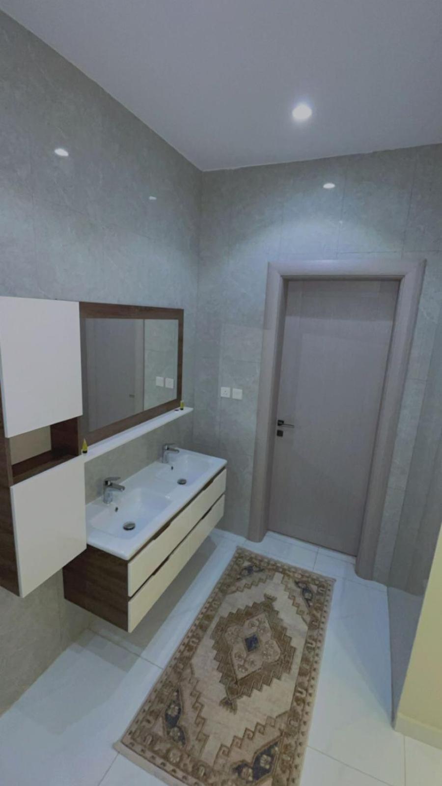 استديو قريب من المطار Apartemen *